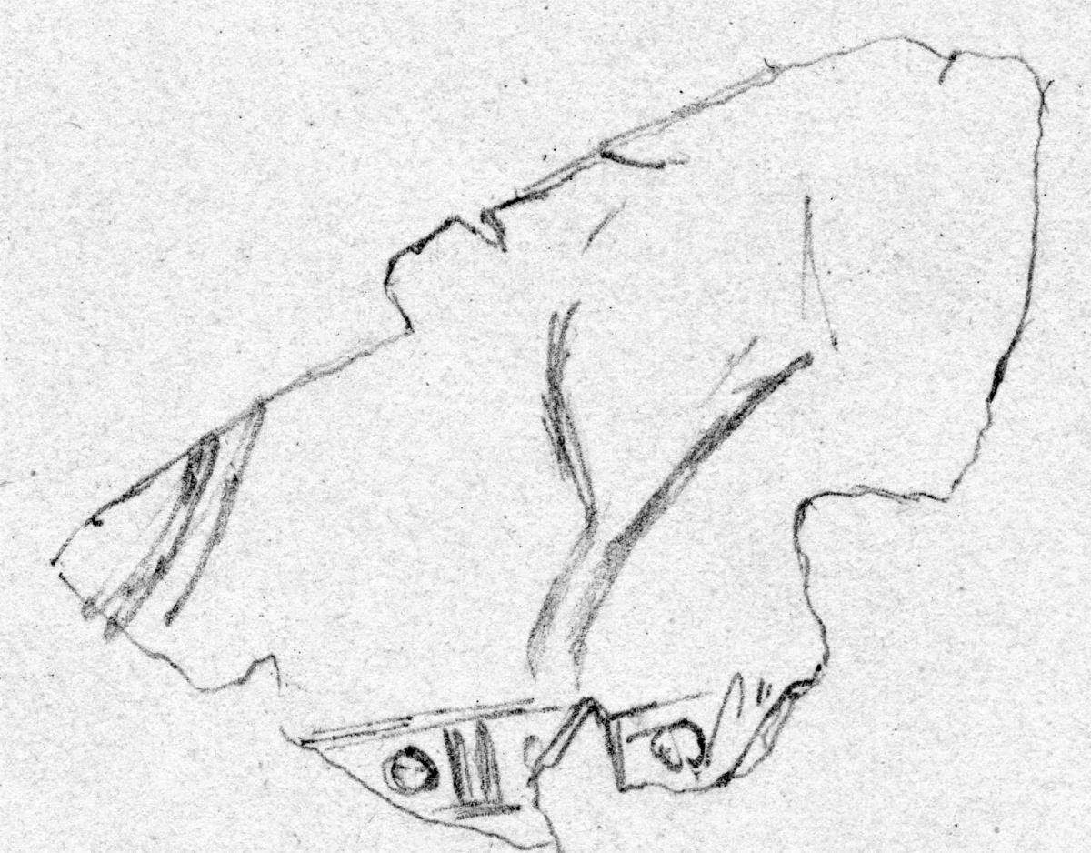 Fragment eines dünnen Blechs, sehr zerdrückt. Von der Darstellung ist der Rest eines stehenden Tiers erhalten, ...