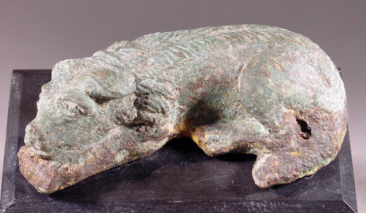 Römischer Molosserhund (Dekor einer eisenbeschlagenen Geldtruhe?)
