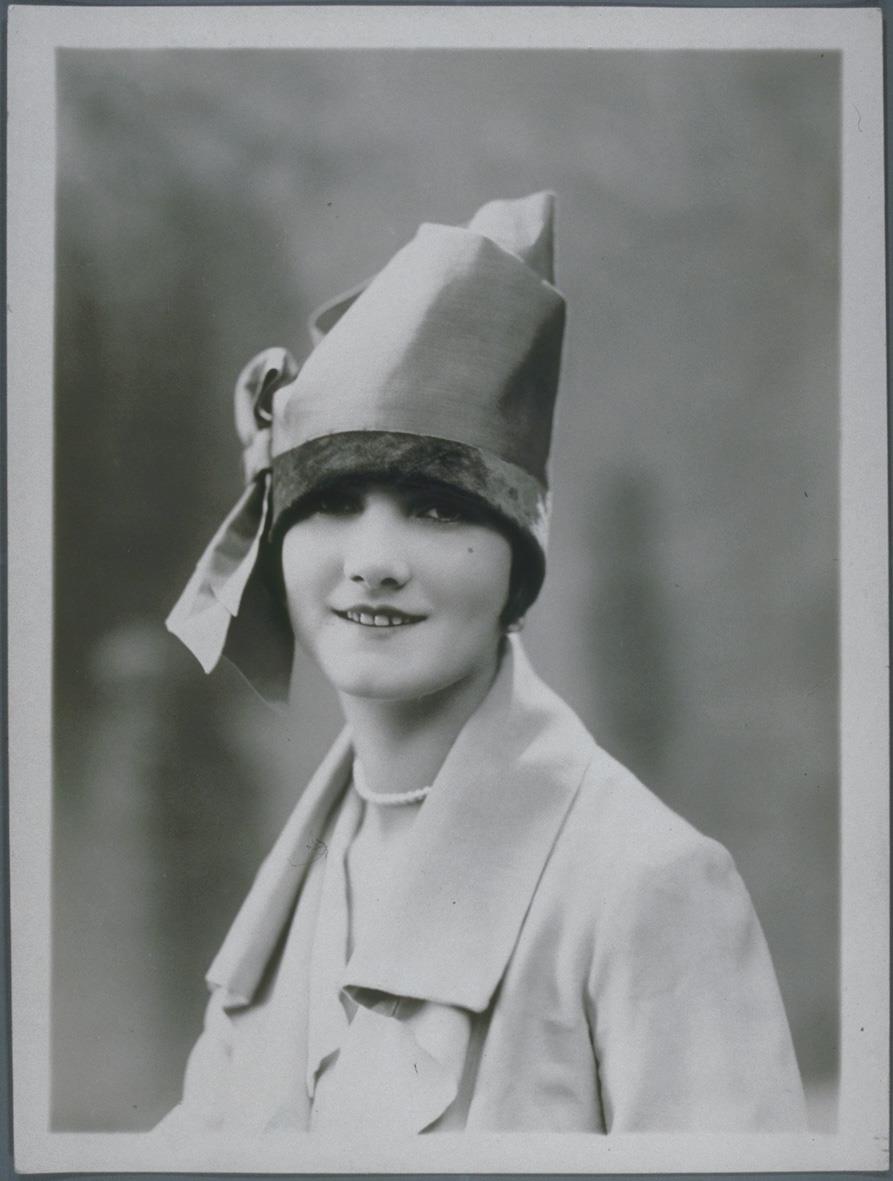 Frau mit Hut von Félix