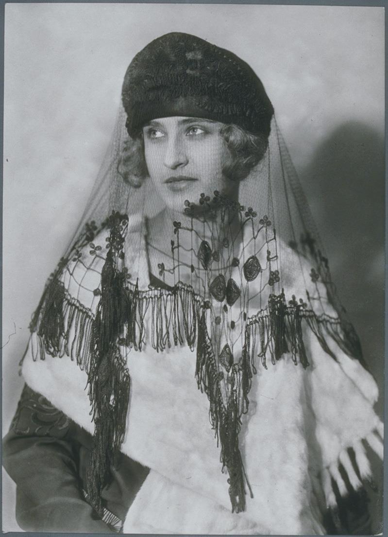 Frau mit Hut