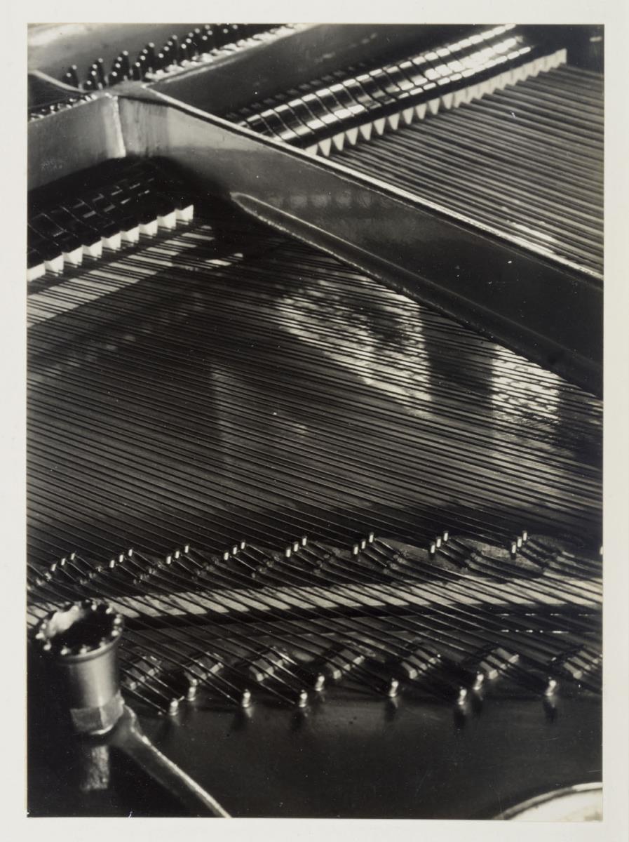 Einblick in ein Klavier / Scherzo
