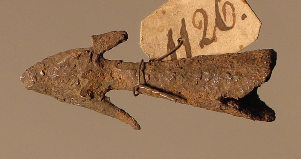 Pfeilspitze mit Tülle und Widerhaken