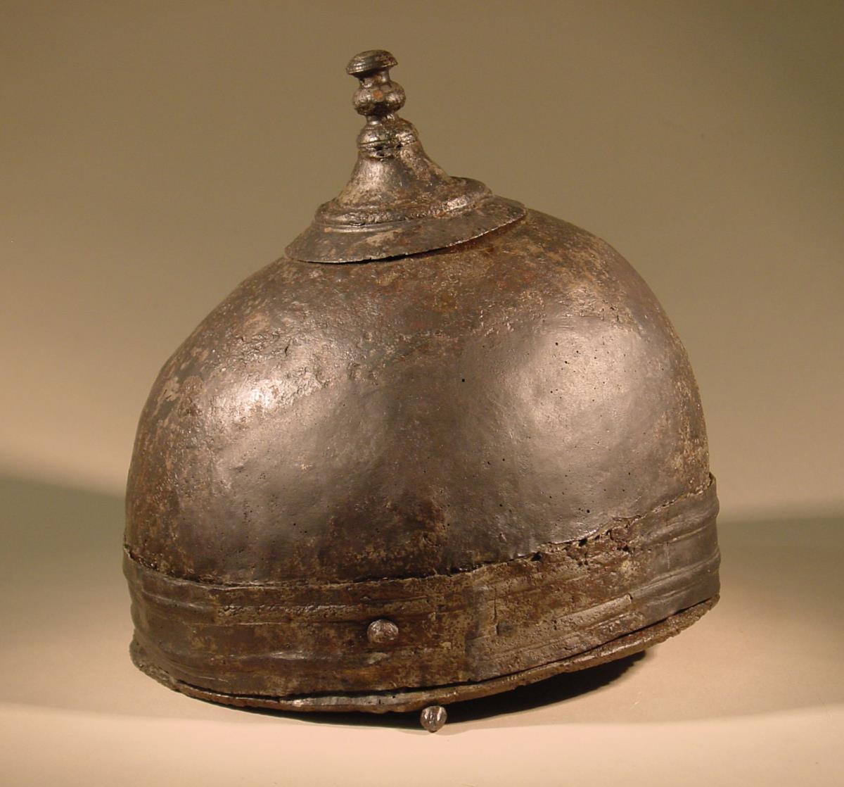 Keltischer Helm ("jockey cap")