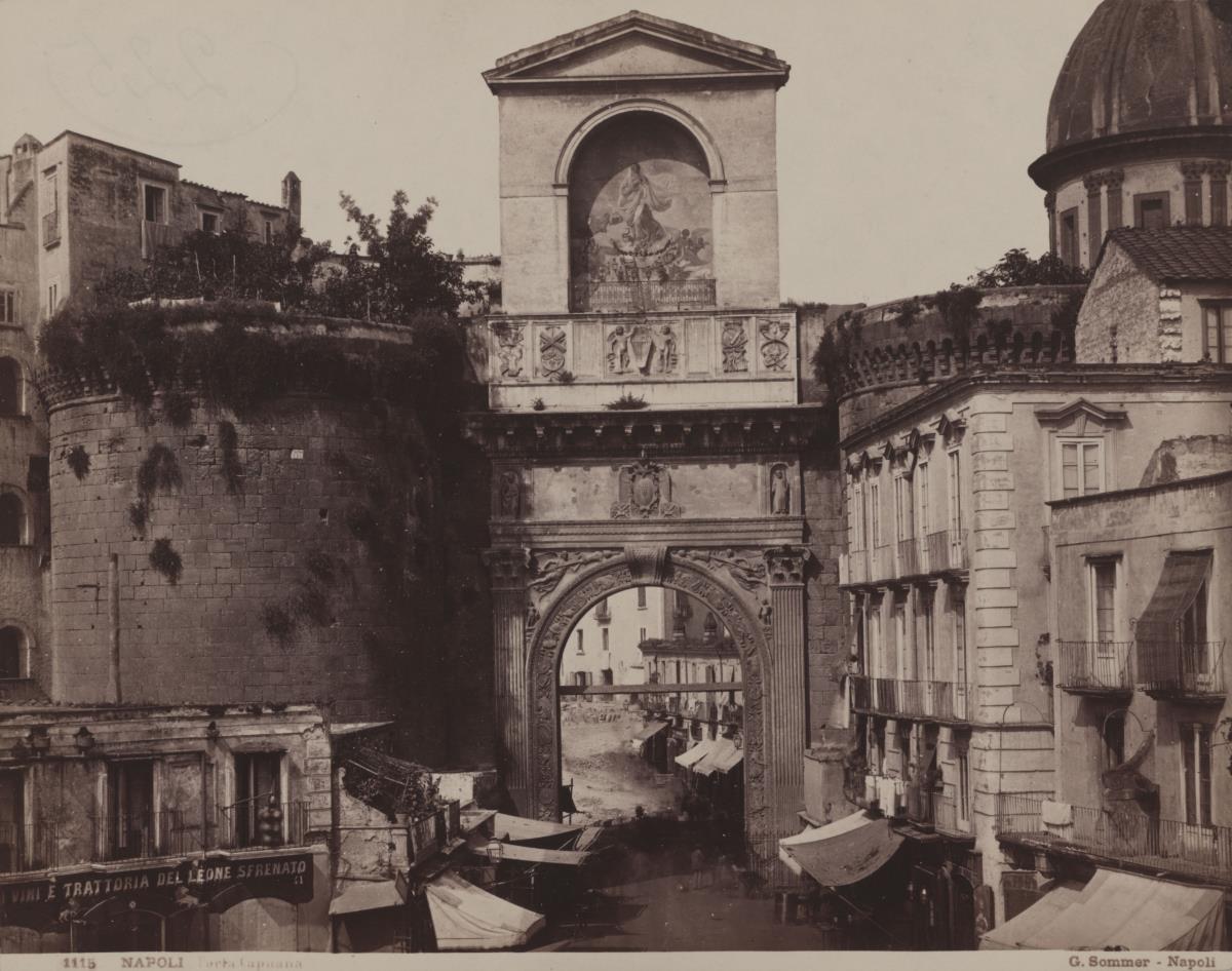 Neapel, Porta Capuana