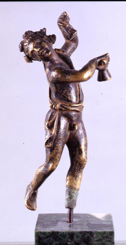 Statuette eines Tänzers mit Krotalen