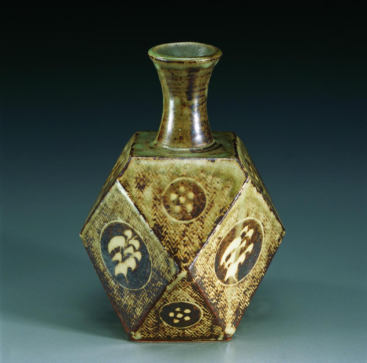 Vase in Diamantform