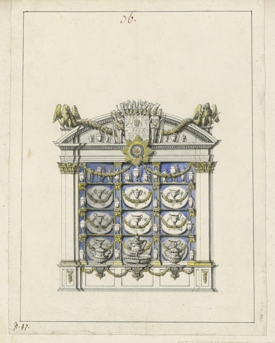 Wandaufbau mit Pilastern und Bekrönung für Silberbüffet