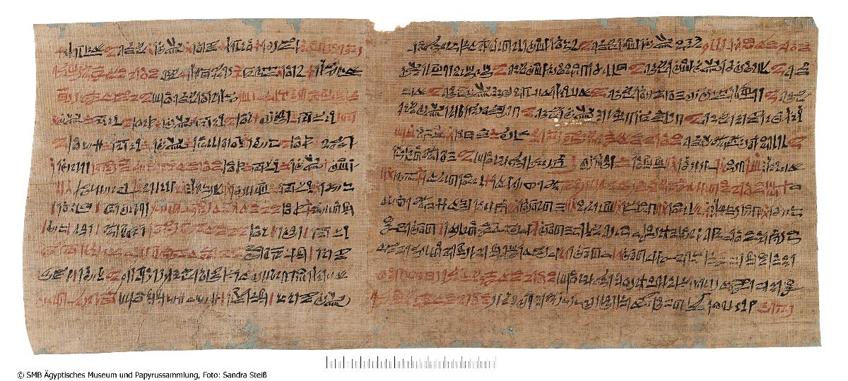 Hieratischer Papyrus mit Auszügen aus einem medizinischen Handbuch