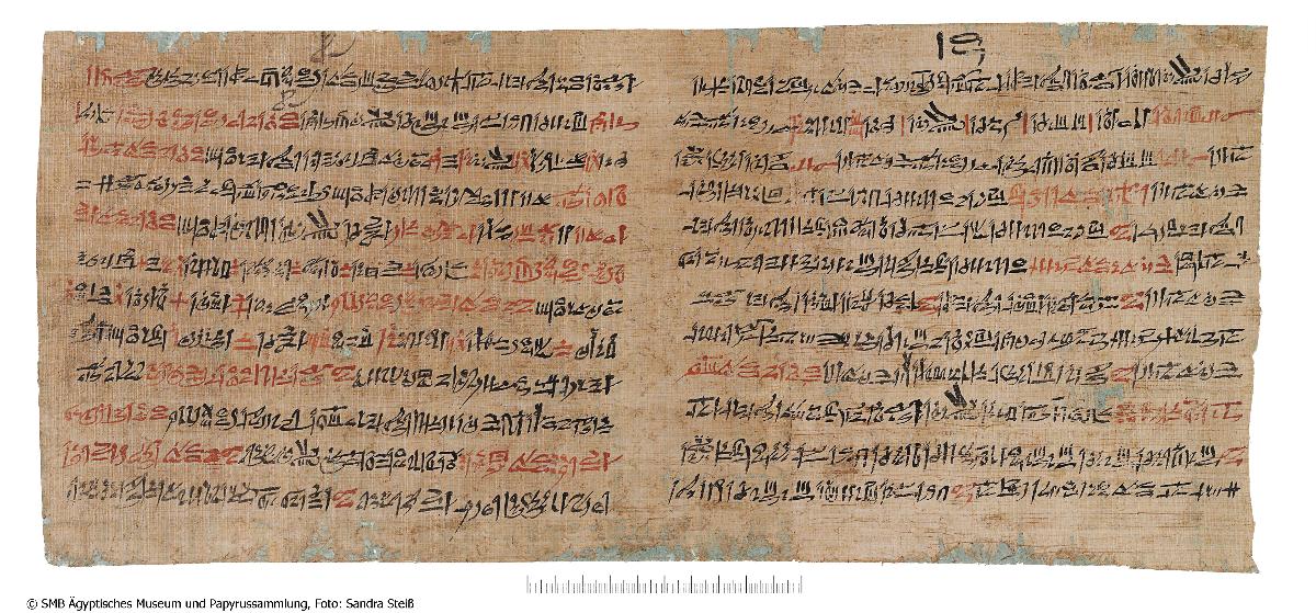 Hieratischer Papyrus mit Auszügen aus einem medizinischen Handbuch