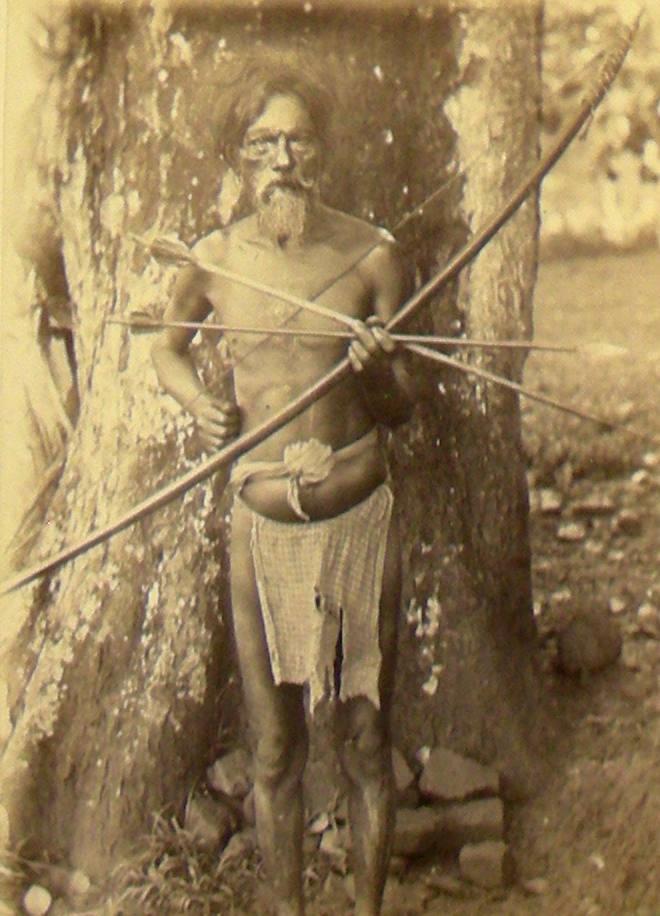 Veddah. Badulla-Distrikt. "Nicht reine Rasse."