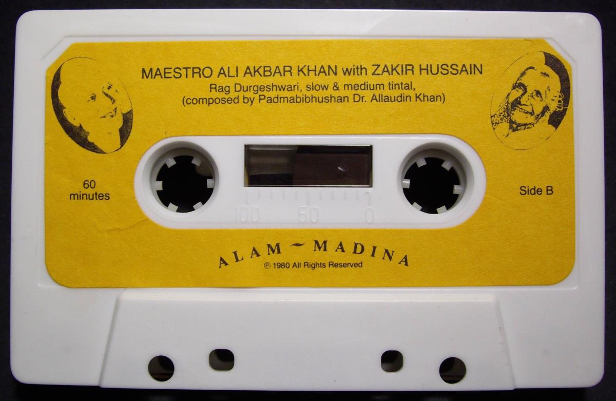Ali Akbar Khan, Zakir Hussain - (Live)