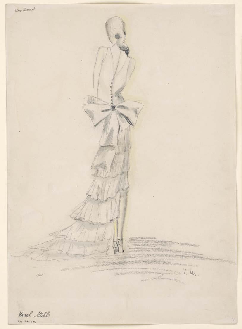 Frau in Abendkleid
