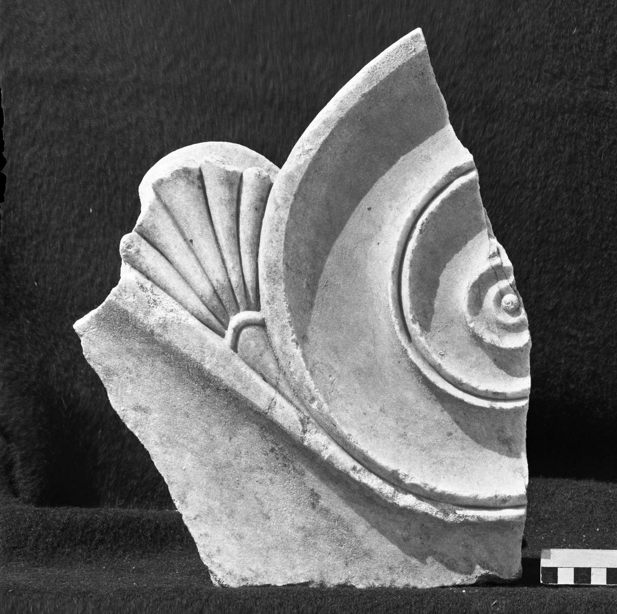 Volutenakroter eines spätarchaischen Altars aus Didyma