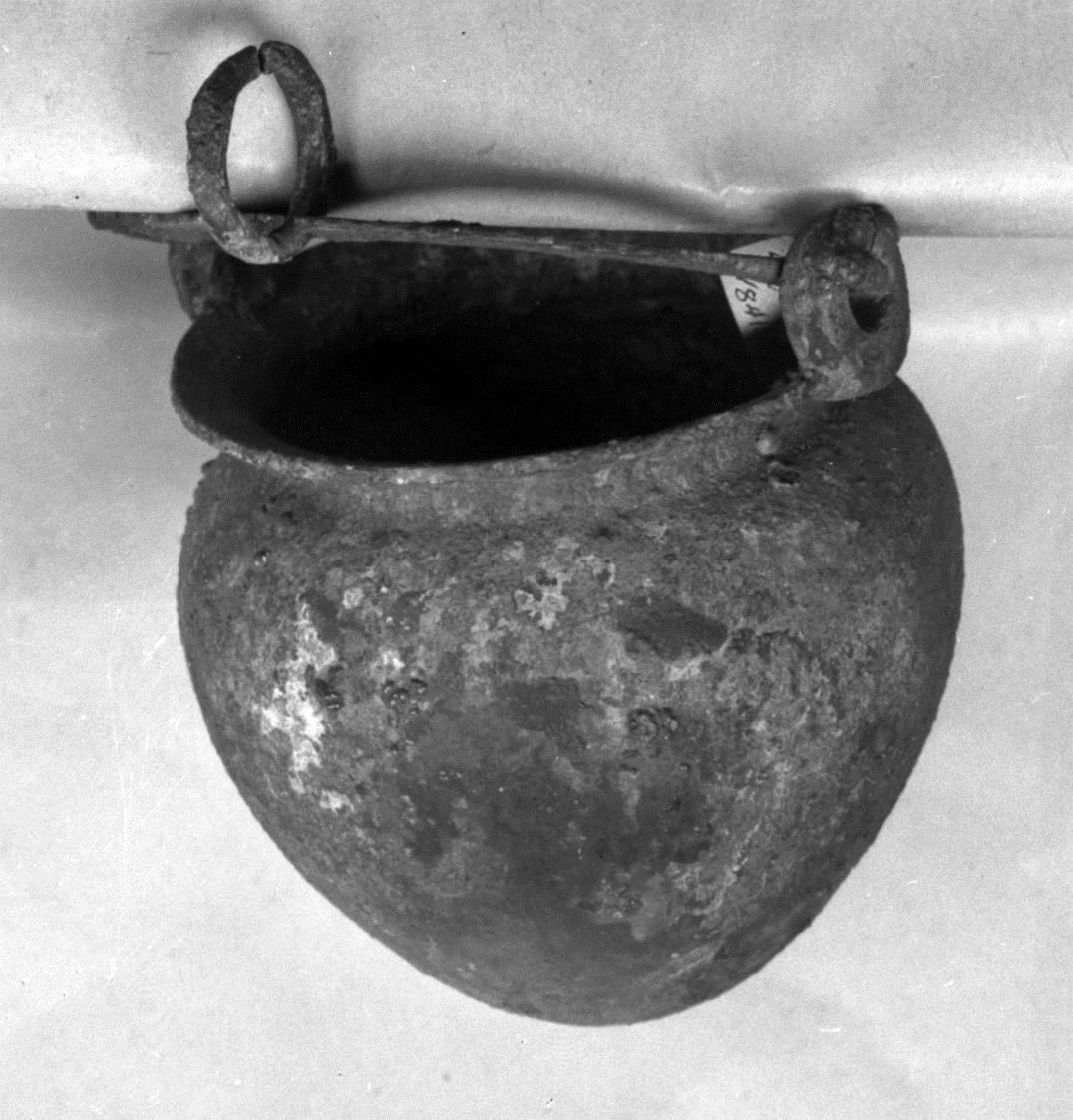 Etruskische Situla mit Bügel und Kette