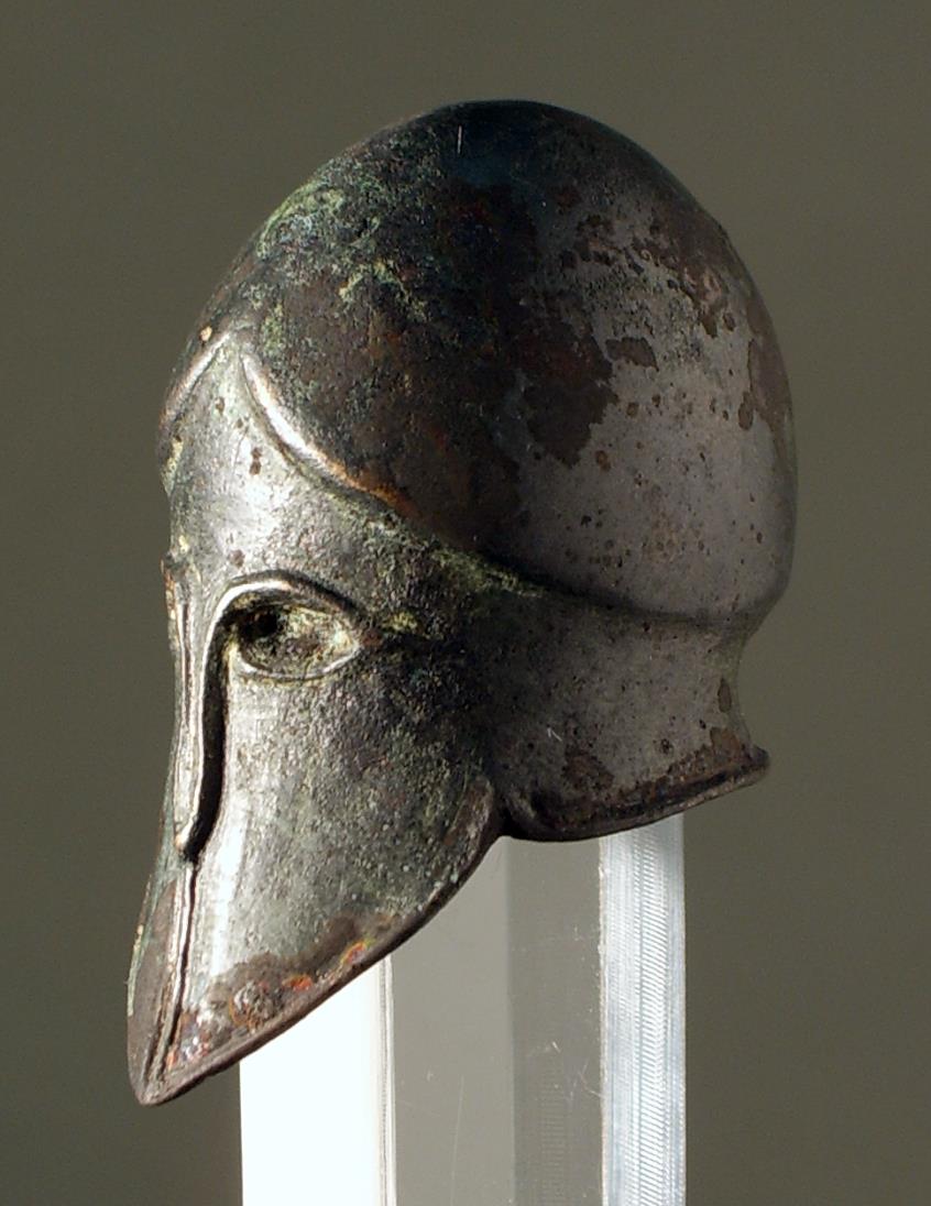 Miniaturhelm korinthischer Form