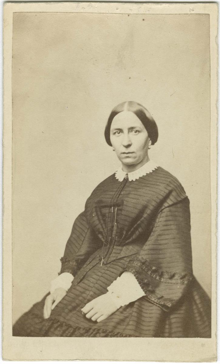 Porträt der Luise Thomas