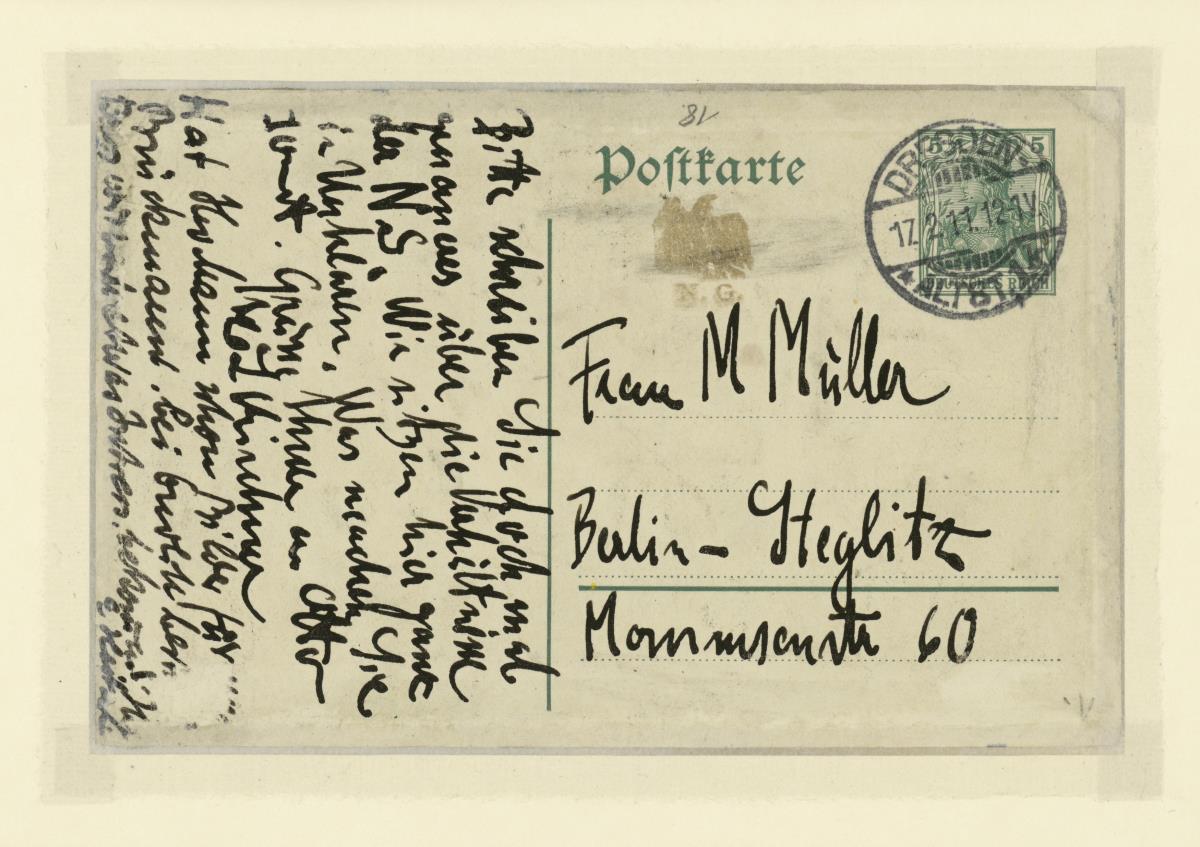 Textseite der Postkarte an M. Mueller. Auf der Vorderseite die Zeichnung "Vier Akte im Atelier"