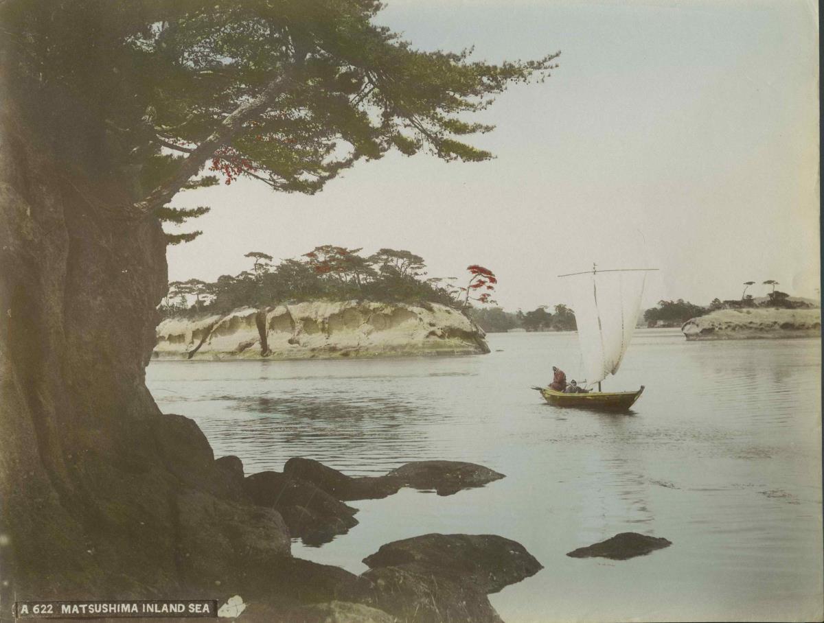 "Matsushima-Inlandsee/" Küste mit Segelboot
