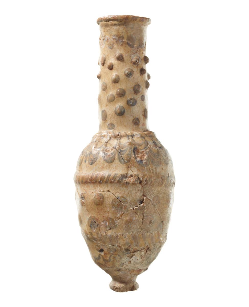 Glasflasche mit hohem schlanken Hals und Knopffuß