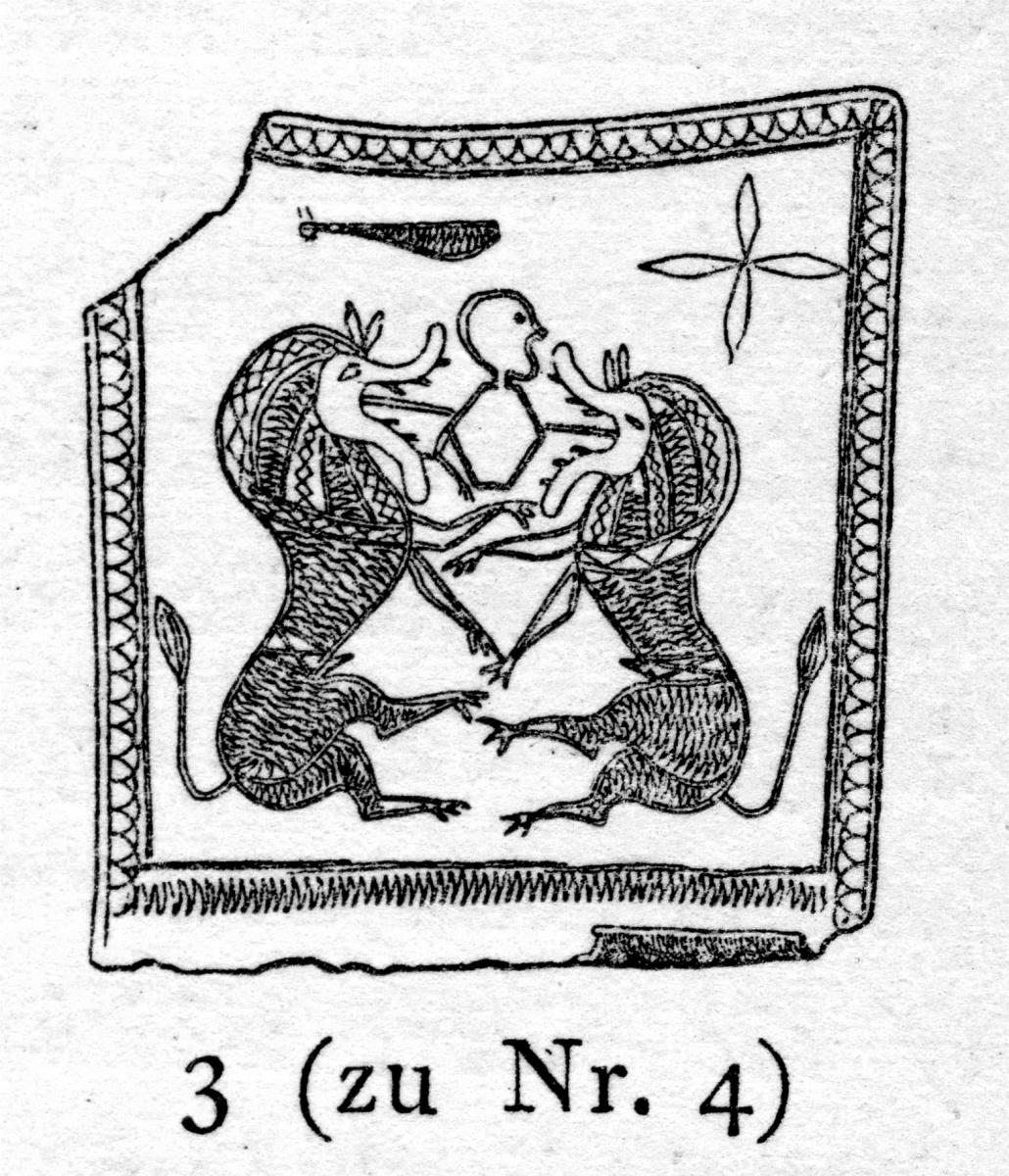 Fragment einer geometrischen Fibel mit graviertem Dekor: A: Mann zwischen zwei Löwen; B: Pferd mit Schwan auf dem Rücken