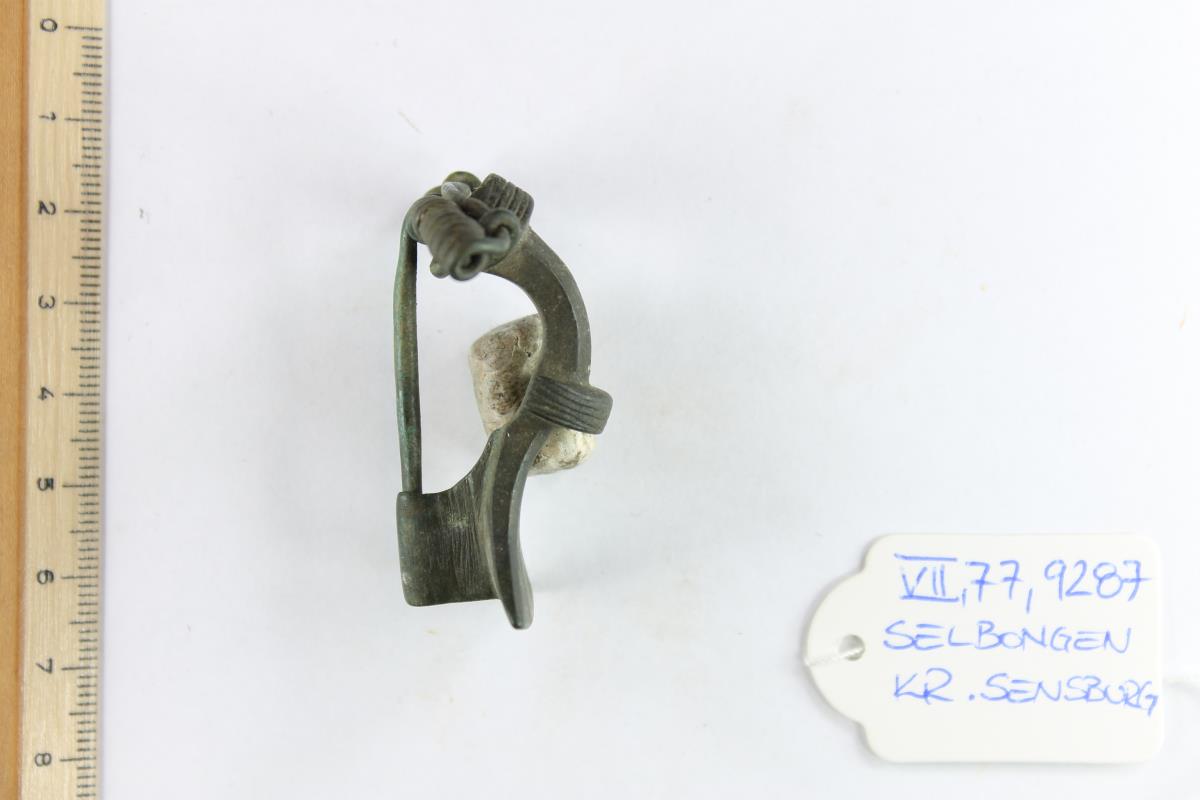 Bronzefibel