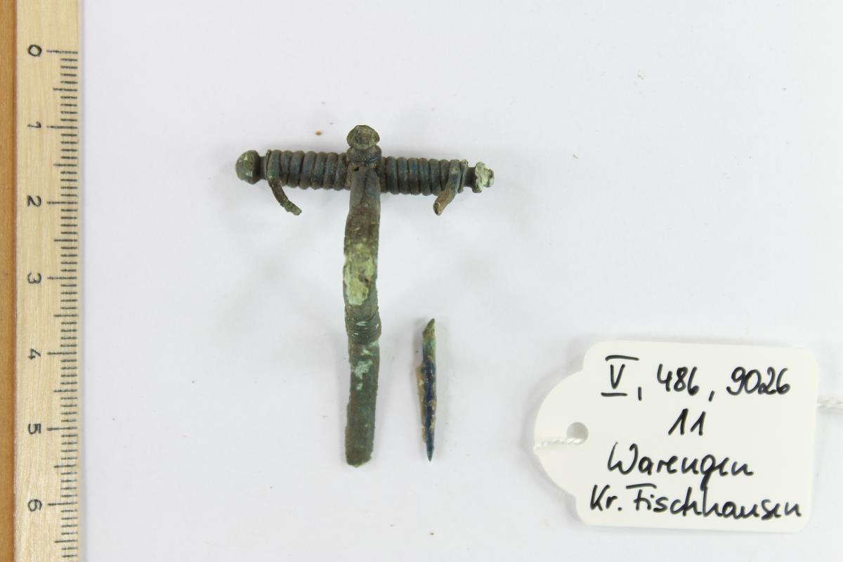 Fibel mit umgeschlagenem Fuß