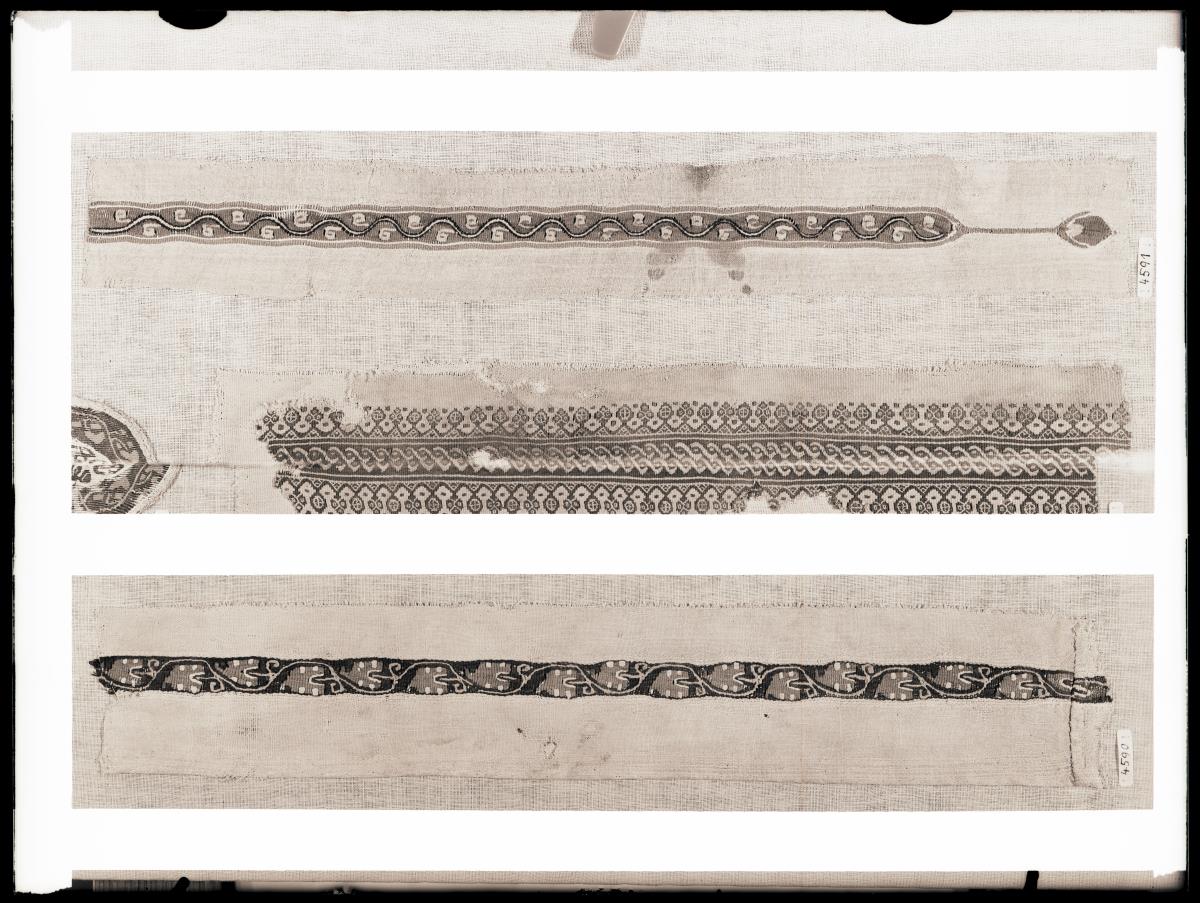 Fragment mit Zierstreifen
