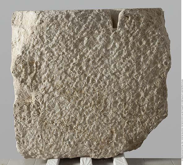 Gebälk der Altarhofhallen des Heiligtums des Jupiter Heliopolitanus in Baalbek, linkes Bauteil