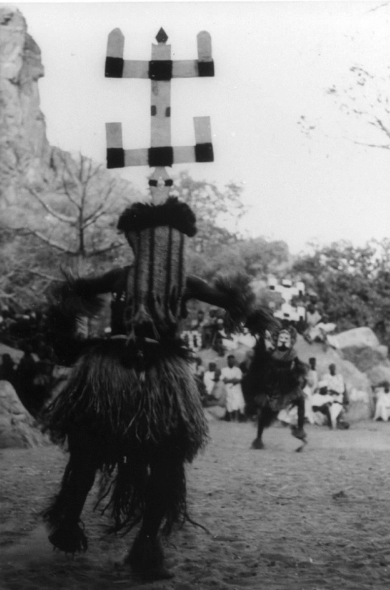 Tanz der Kanaga-Maske zum Jahres-Totenfest