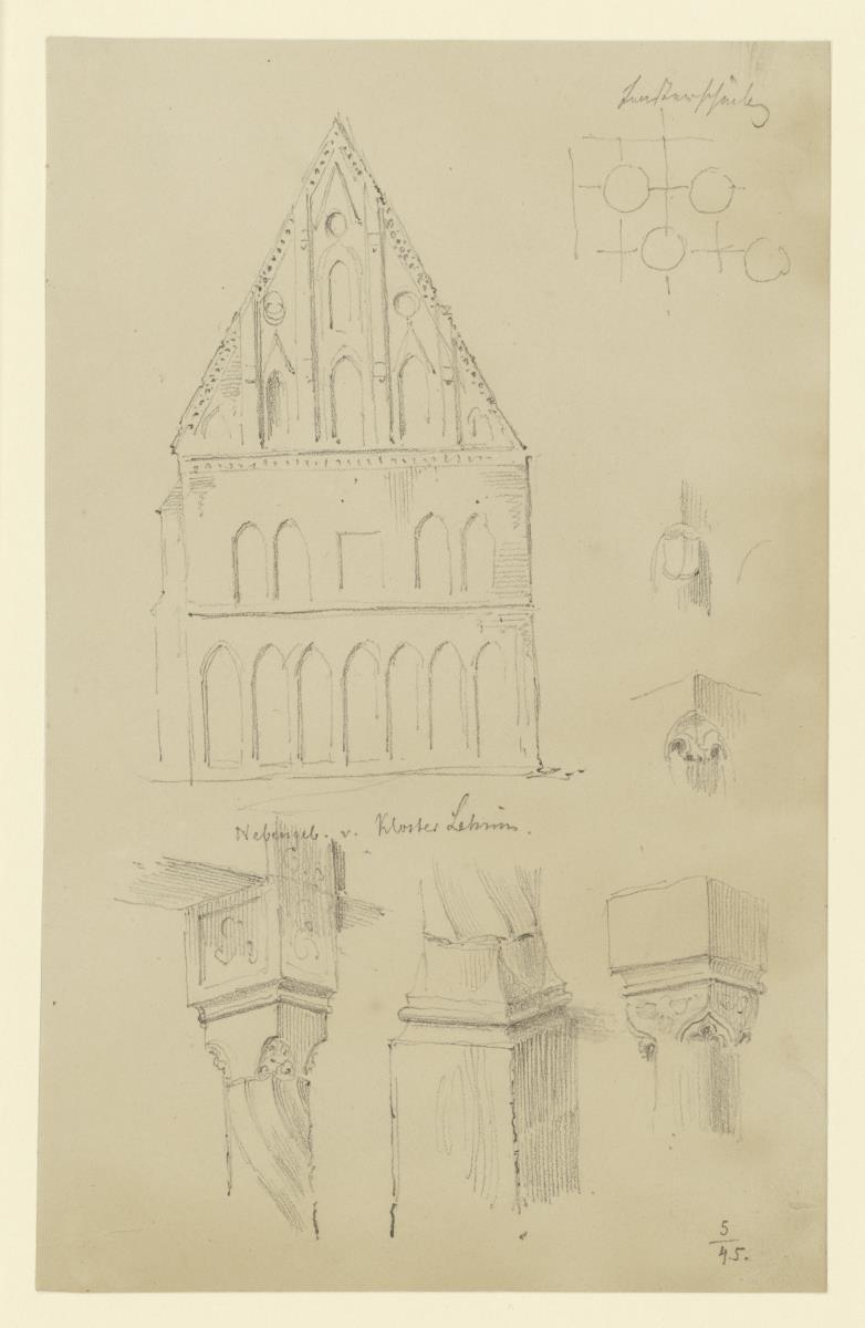 Lehnin, Nebengebäude von Kloster Lehnin, Säulenbasis, Kapitelle
