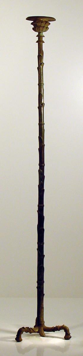 Römischer Kandelaber mit baumförmigem Schaft