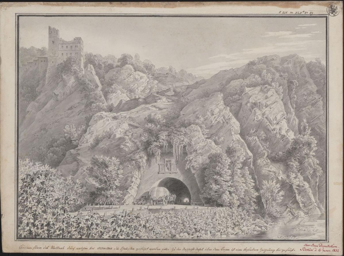 Tunnel von Altenahr. Ansicht der Einfahrt mit Umgebung
