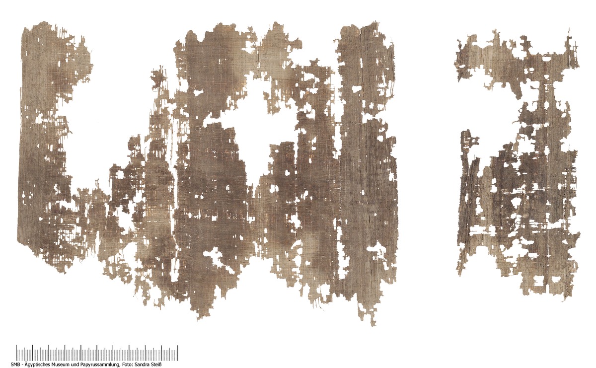 Hieratischer Papyrus mit einer Liste von Buchtiteln