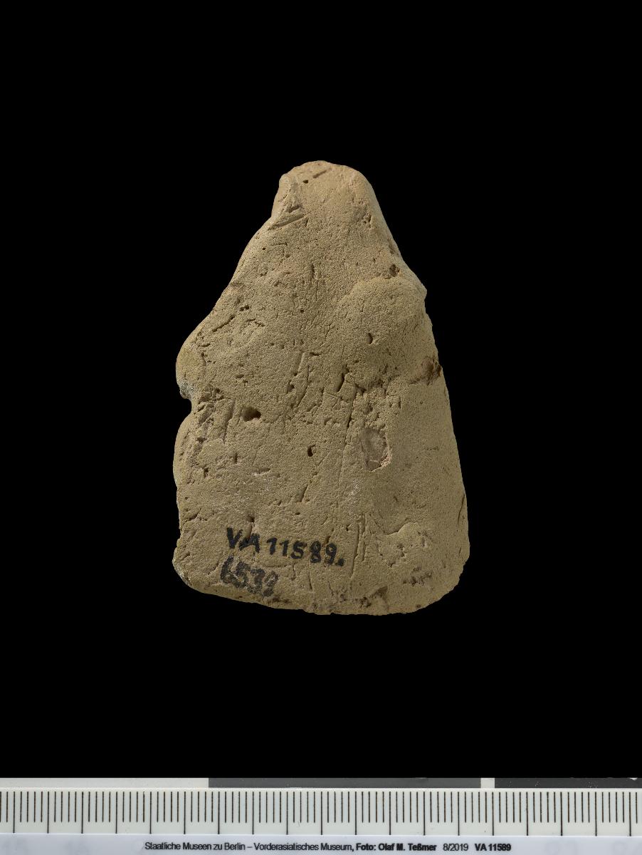 Terrakotte einer weiblichen Figur mit Säugling im Arm