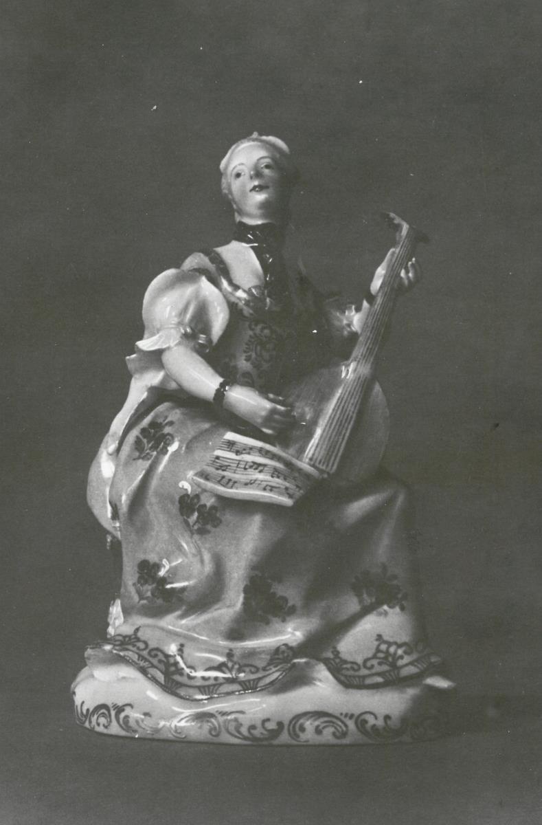 Dame mit Mandoline