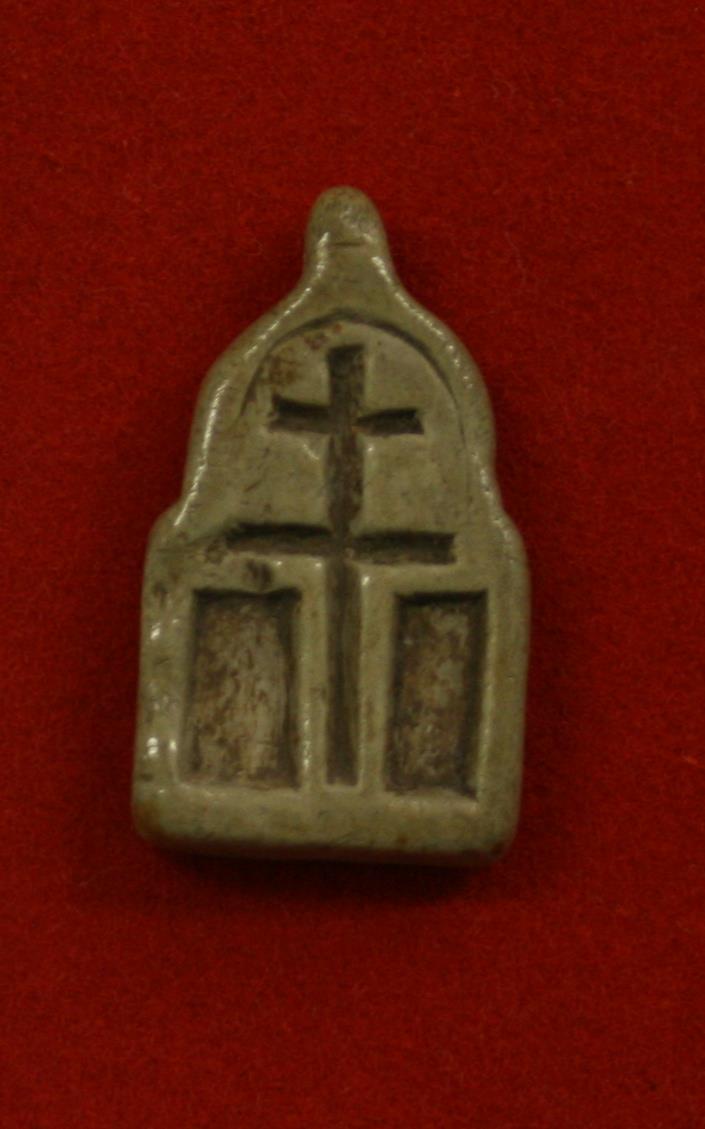 Anhänger mit Kreuz