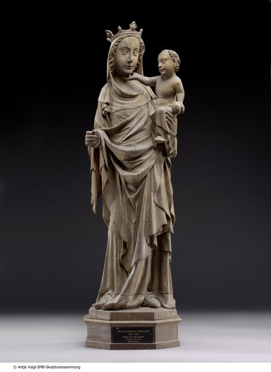Stehende Maria mit Kind