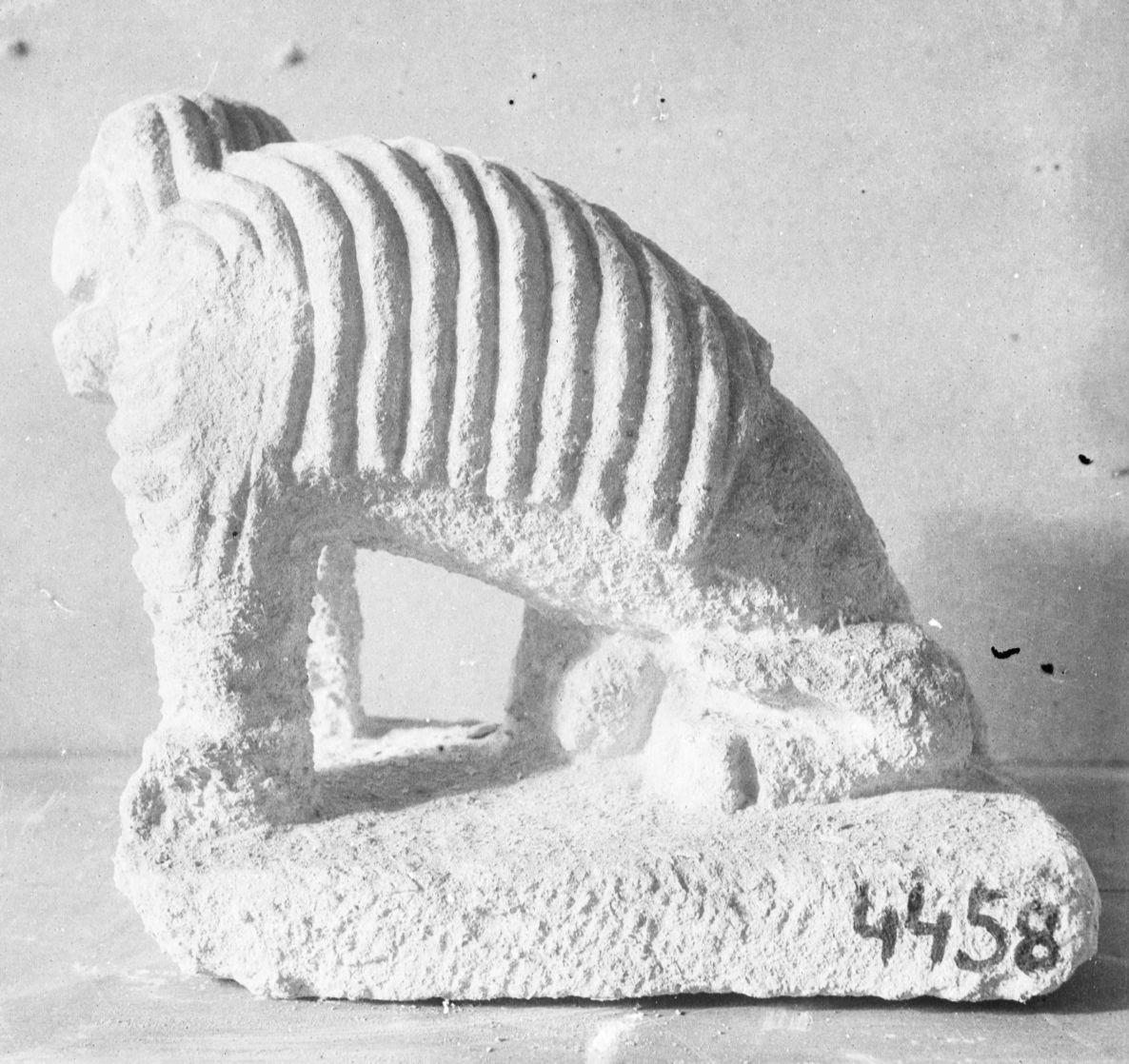 Löwenstatuette