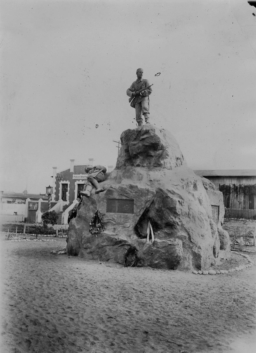 Swakopmund. Denkmal für die Gefallenden. See-Batl.