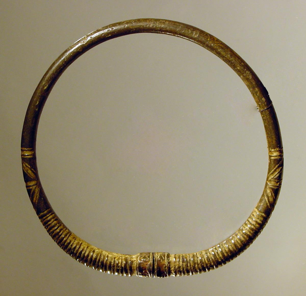 Halsring (Kolbenhalsring der Jastorf-Kultur, ähnlich einem keltischen Torques)