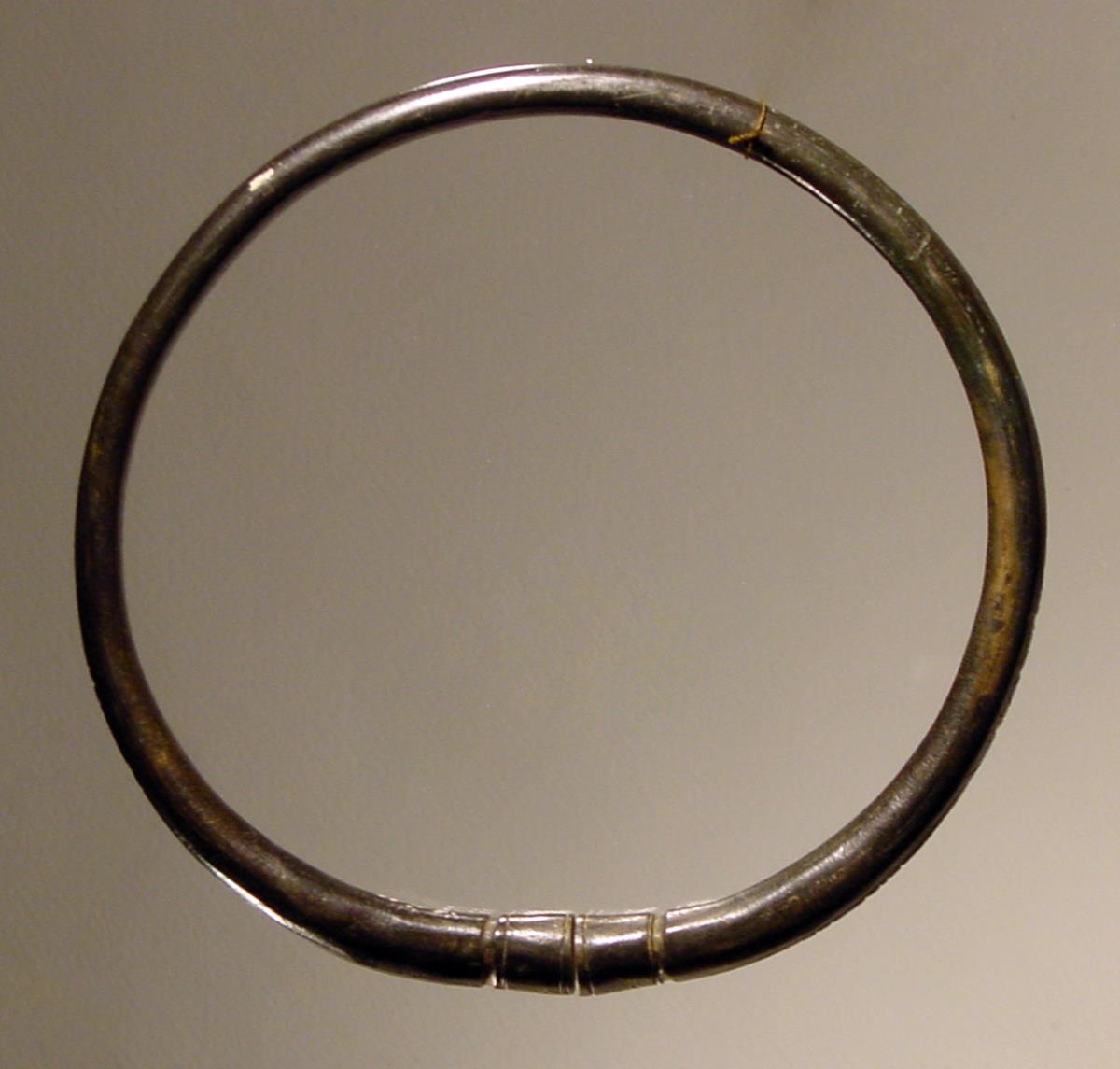 Halsring (Kolbenhalsring der Jastorf-Kultur, ähnlich einem keltischen Torques)