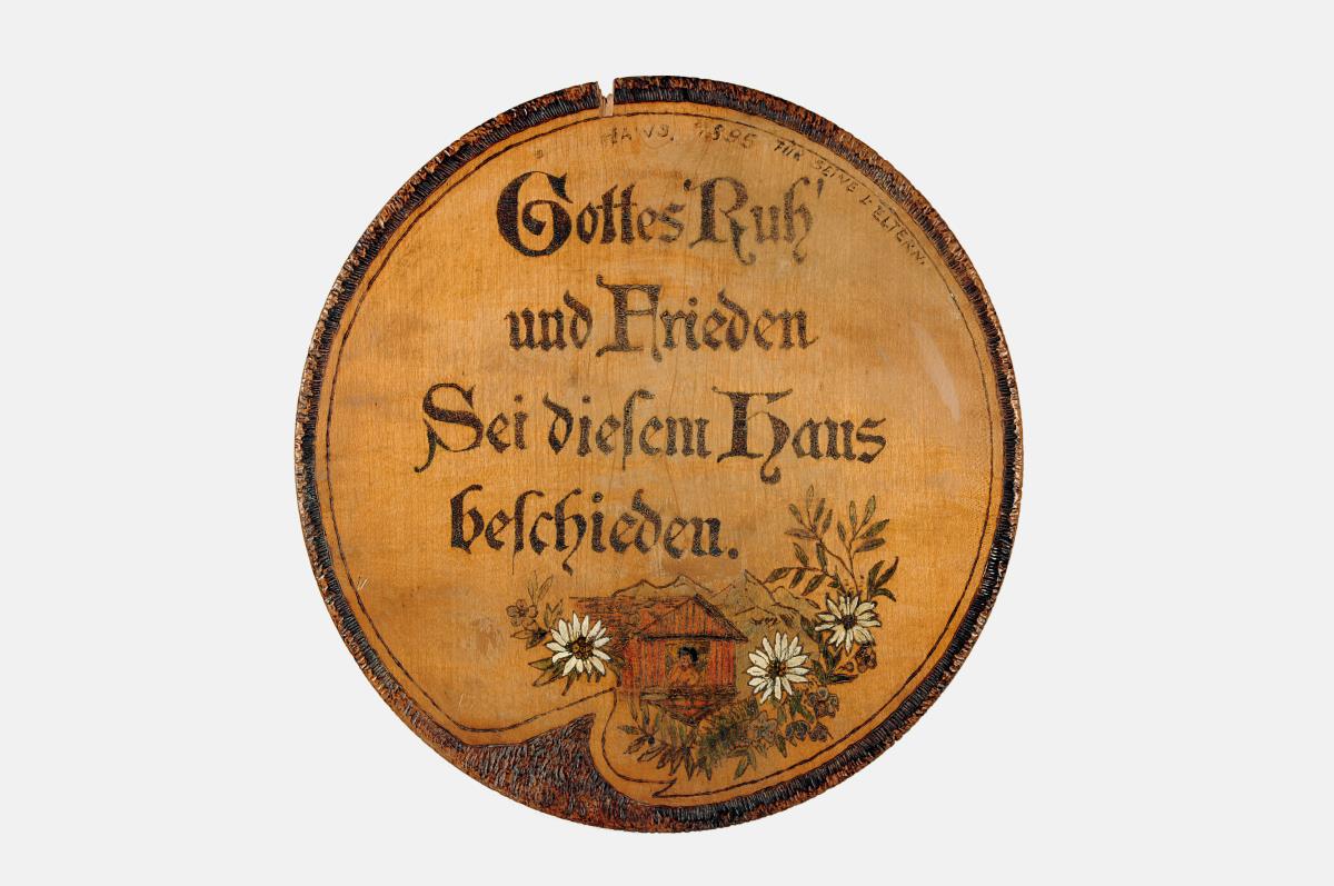 Gottes Ruh' und Frieden Sei diesem Haus beschieden.