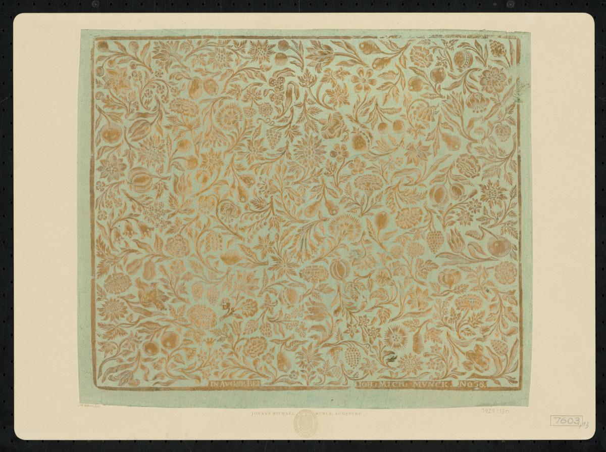 Brokatpapier (kurze Ranken mit Blüten und Früchten)