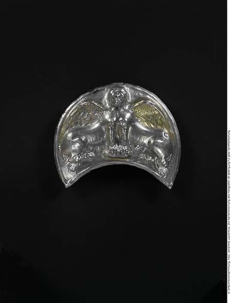 Militärorden: Phalera in Form einer Lunula mit Doppelsphinx