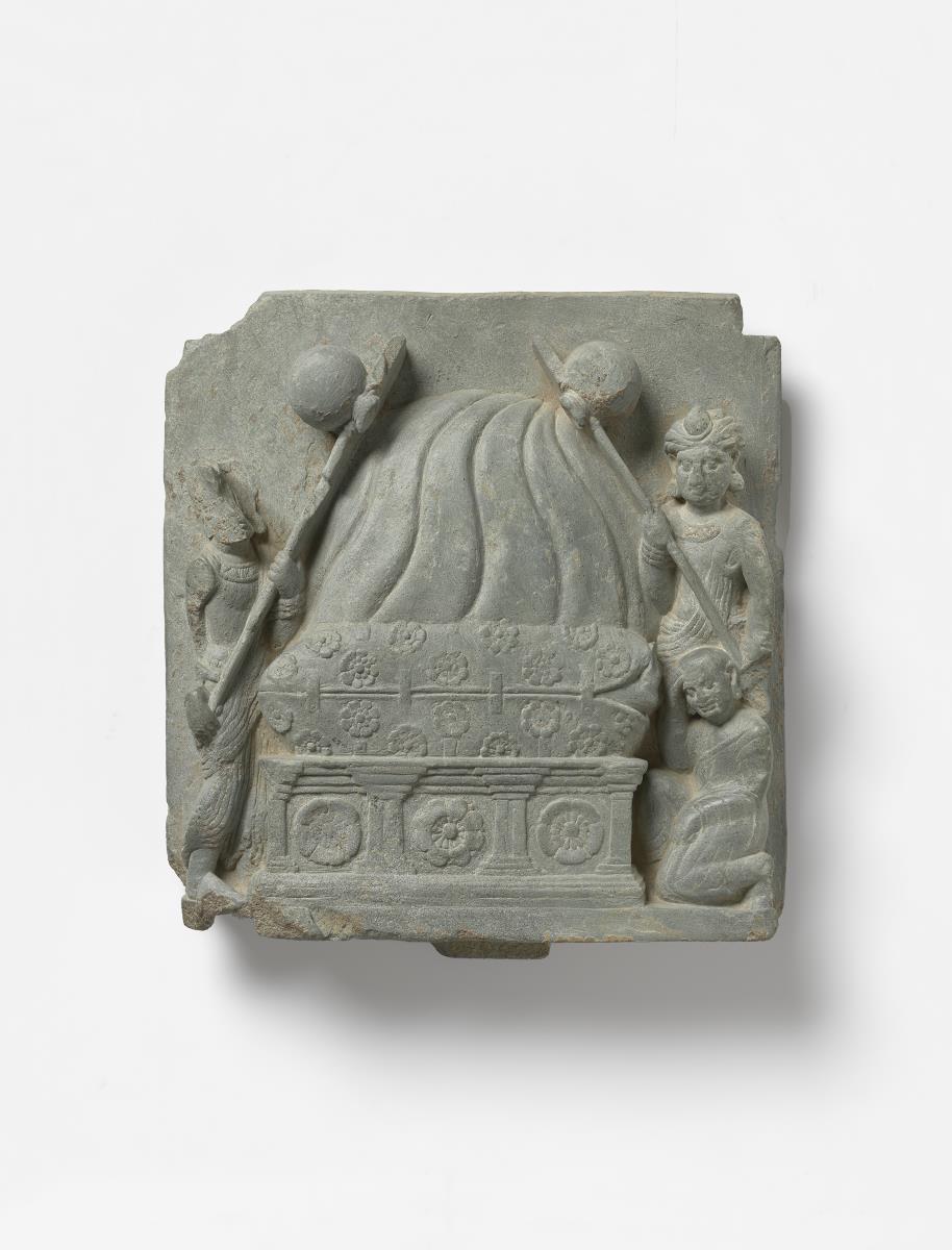 Die Verbrennung der sterblichen Überreste des Buddha (im Sarg)