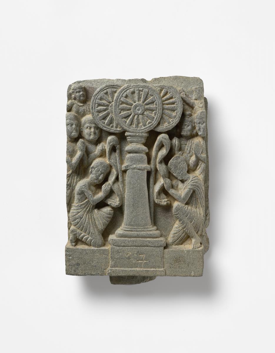 Die Verehrung der drei Juwelen (triratna)