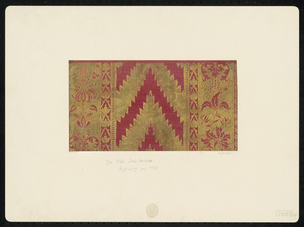 Brokatpapier (Stufensparren zwischen breiten Blumenbordüren)