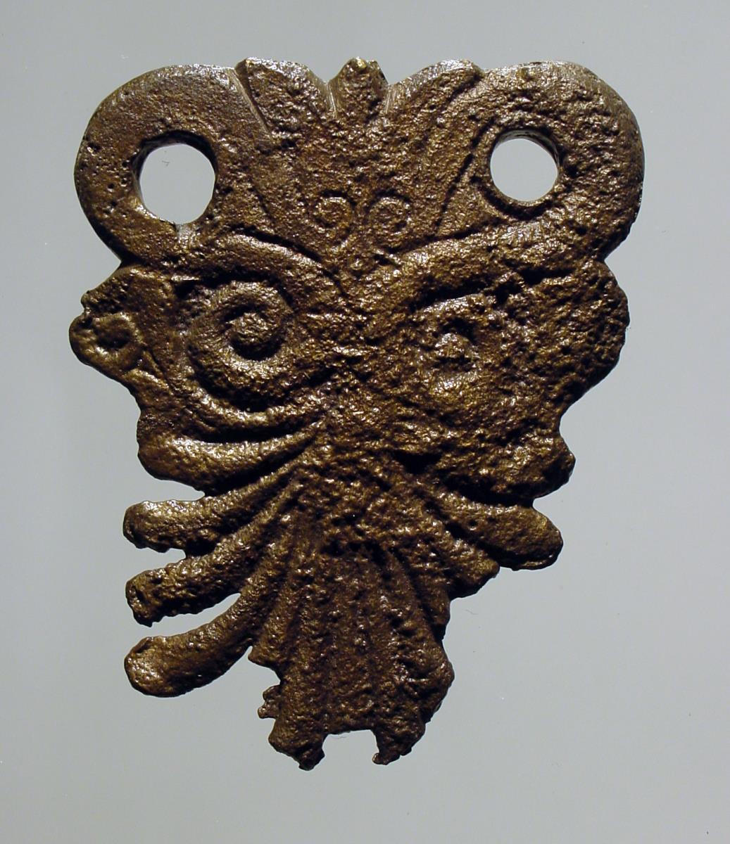 Ein Paar Eimerattaschen mit Voluten- und Palmettenornament