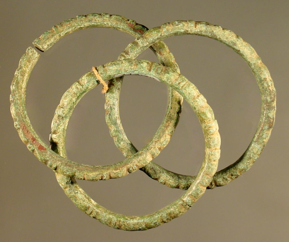 Kette aus drei Ringen