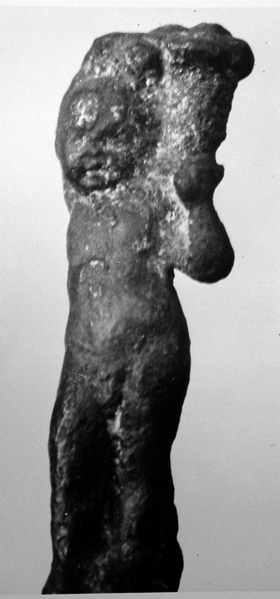 Römische Satyrknabe mit Früchtekorb